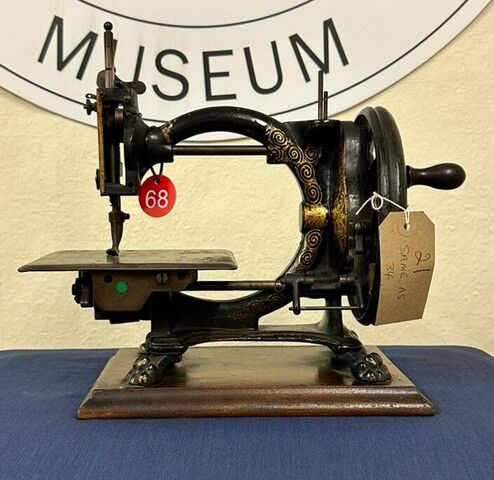 Antique Machine No 68