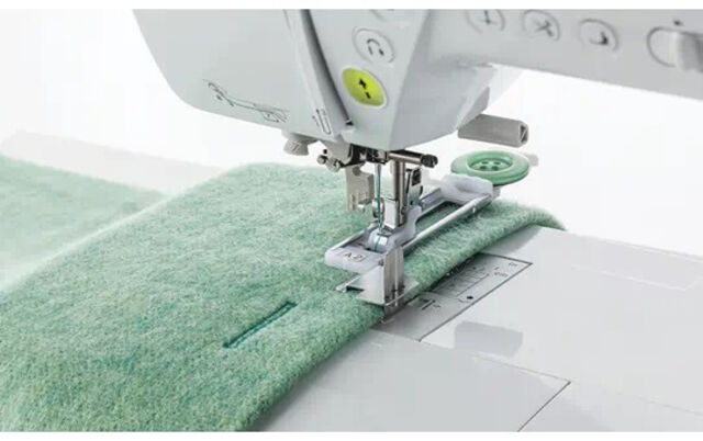 Brother Binding Buttonhole Foot 2