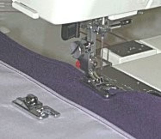 Janome Hemmer Foot Set 4mm/6mm (Cat B, C)