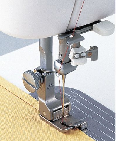 Juki Compensating Foot (Right 1/4")