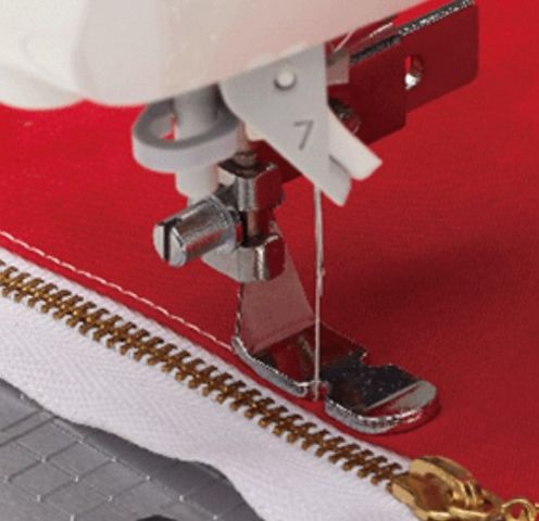 Juki Zipper Foot L (Adjustable)