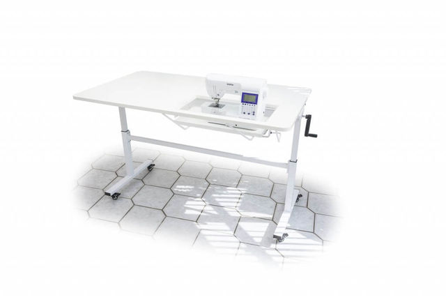 Horn Sewers Vision in White