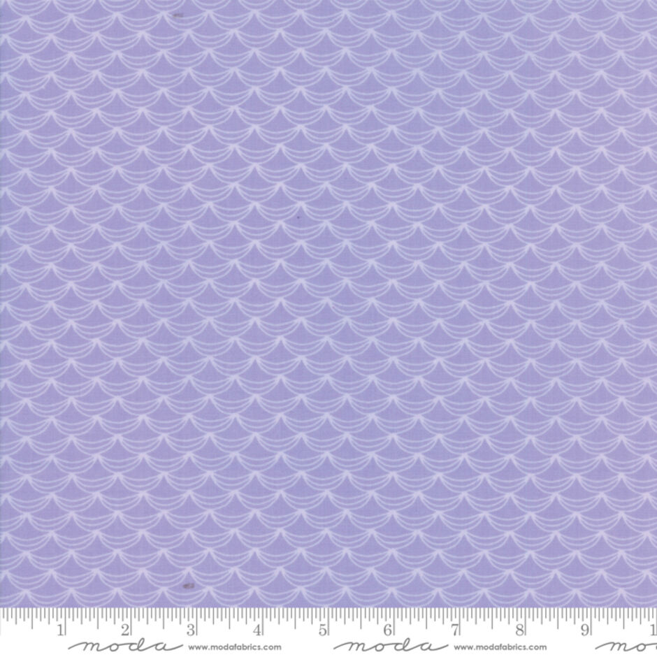 H171683 Ruffles a plenty lavender