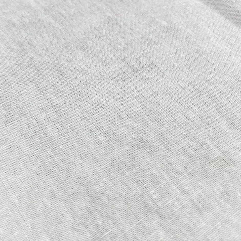 H174300 Off white