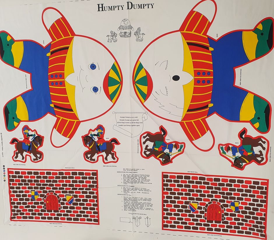 H172430 Humpty Dumpty Retro Panel