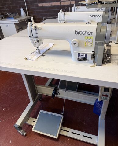 Brother S1000A-3 Industrial Sewing Machine (Used)