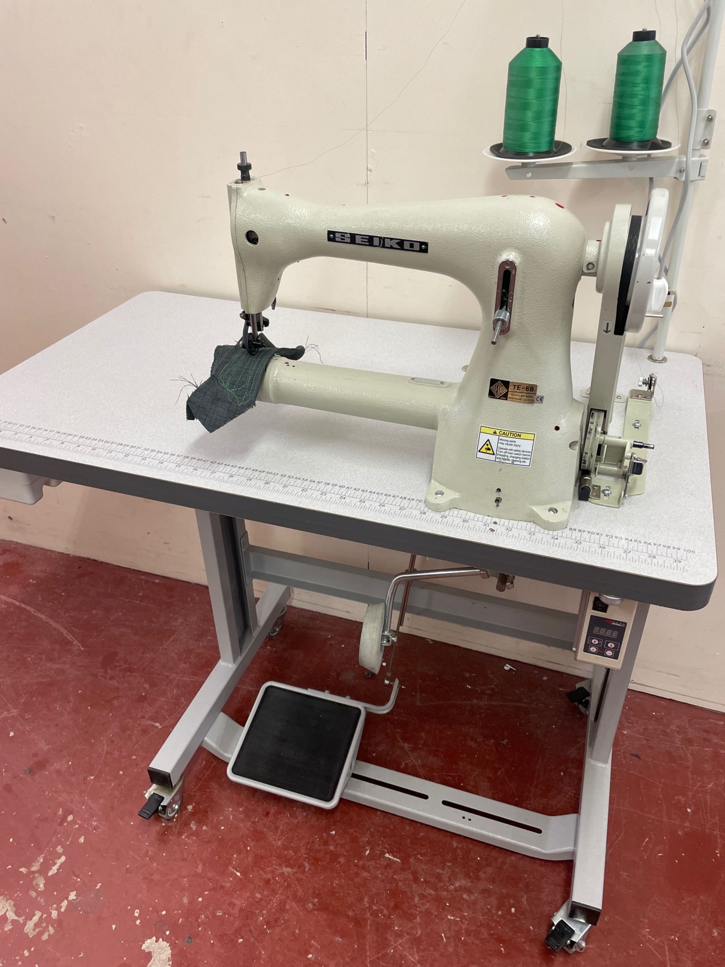 Seiko TE-6B cylinder arm industrial sewing machine (Used)
