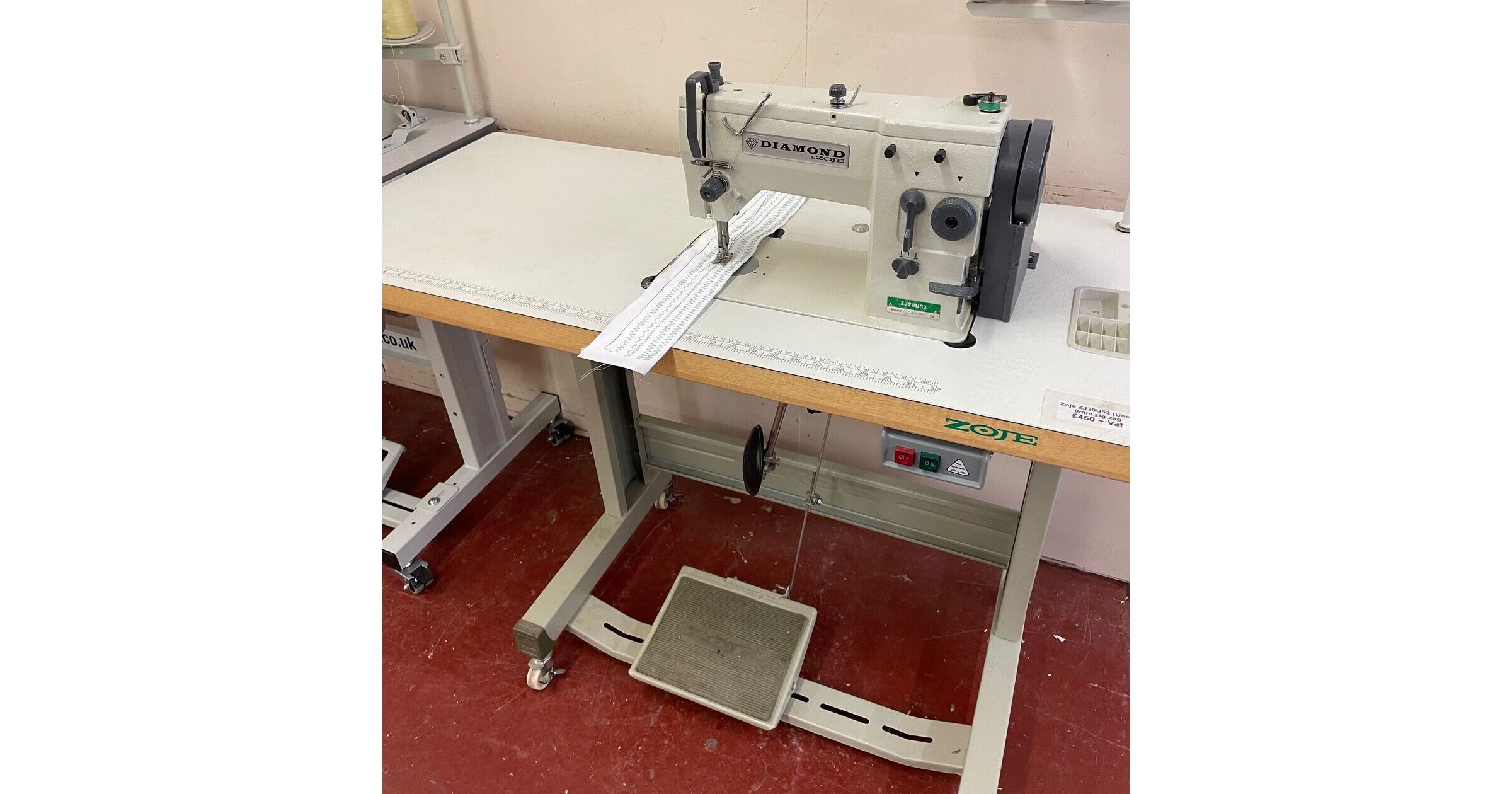 Zoje ZJ20U53 zig zag sewing machine (Used)